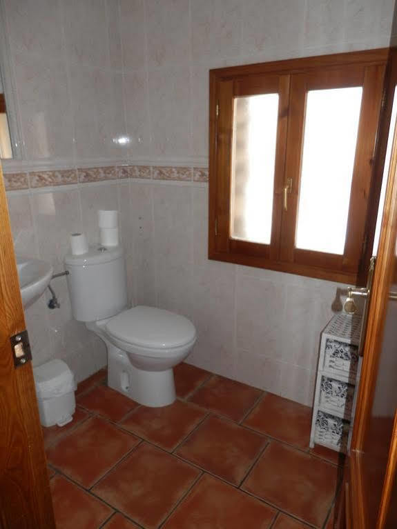 Hostal El Portalico Линарес-де-Мора Экстерьер фото